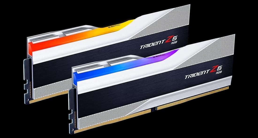 ذاكرة RAM G.SKILL Trident Z5 RGB Series (Intel XMP 3.0) DDR5 RAM 32GB (2x16GB) 6400MT/s CL32-39-102 1.40V مكتبي Computer Memory UDIMM – Metallic فضي (F5-6400J3239G16GA2-TZ5RS)