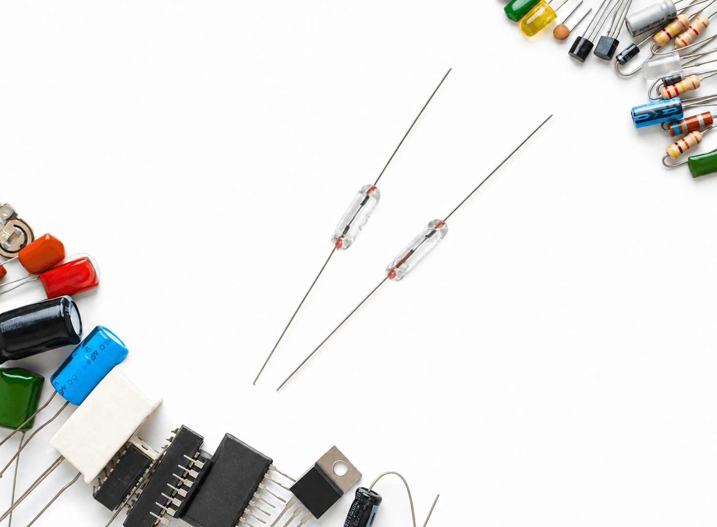 فيوز زجاجي سريع 3x10mm بأطراف محورية | 3x10mm Axial Glass Fuse, Fast-Blow with Lead Wires