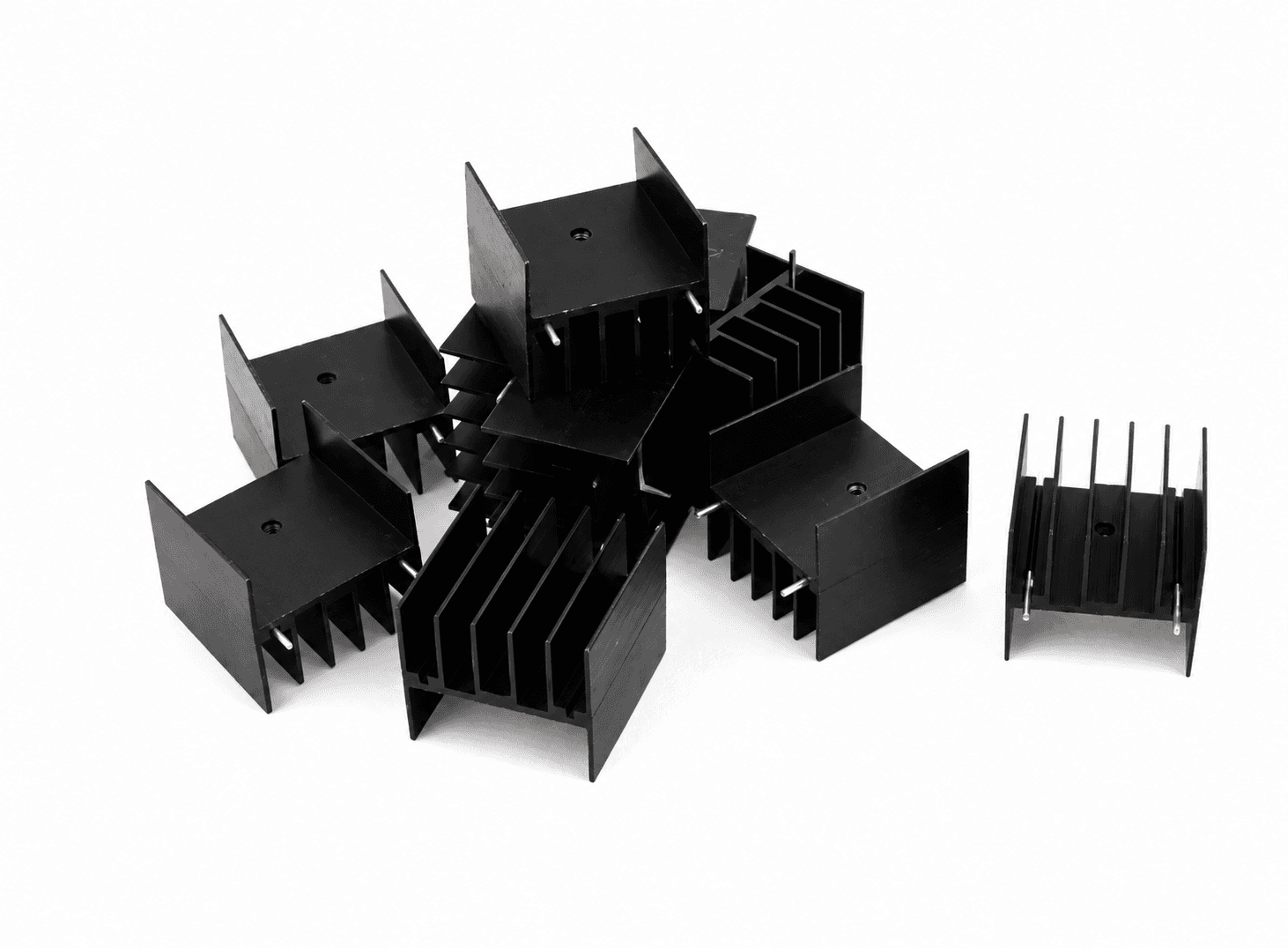 مشتّت حراري ألمنيوم صغير بقياس 30x30x25mm | Aluminium Heat Sink 30x30x25mm