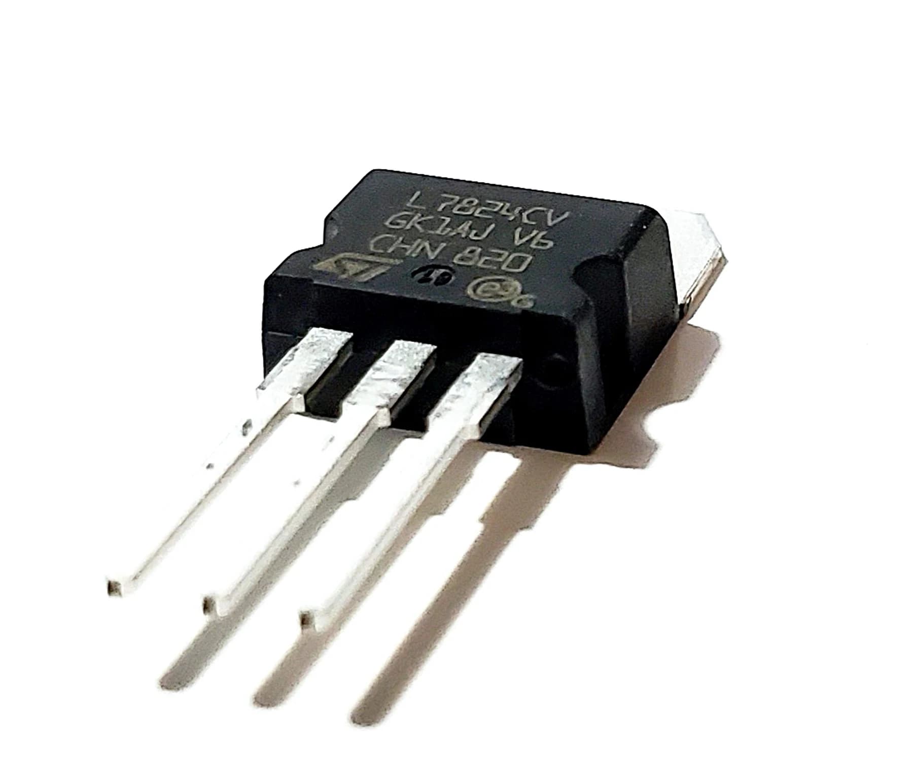 منظم جهد LM7824 Voltage Regulator | Voltage Regulator