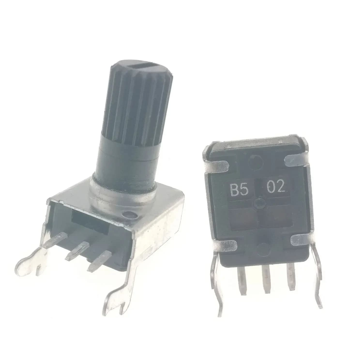 مقاومة متغيرة أفقية 5K بشافت 12.5mm طراز RV09 #R11 | Horizontal Potentiometer