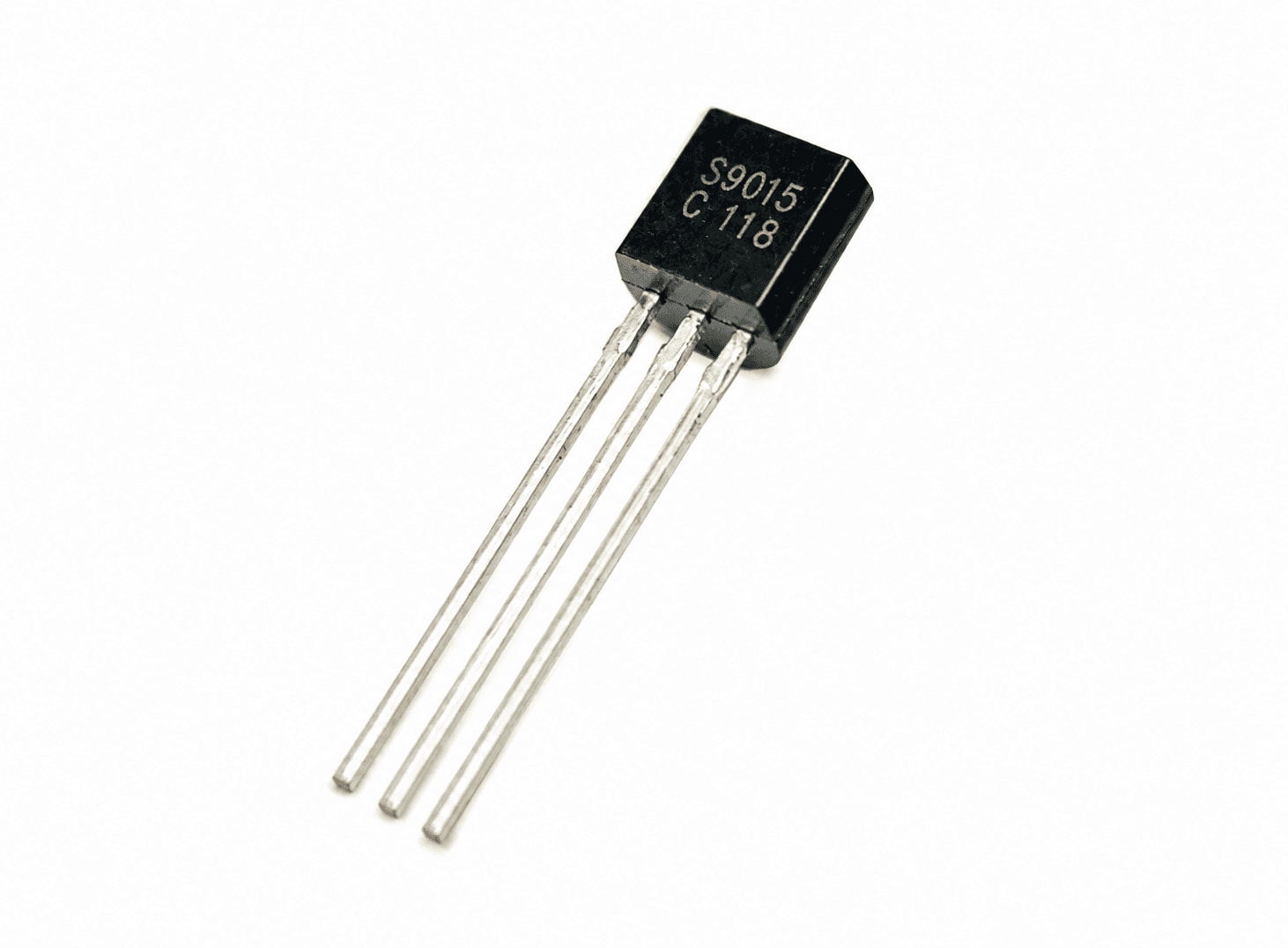 ترانزستور PNP طراز S9015 بقدرة 20 فولت 500 ملي أمبير TO-92 | PNP Transistor