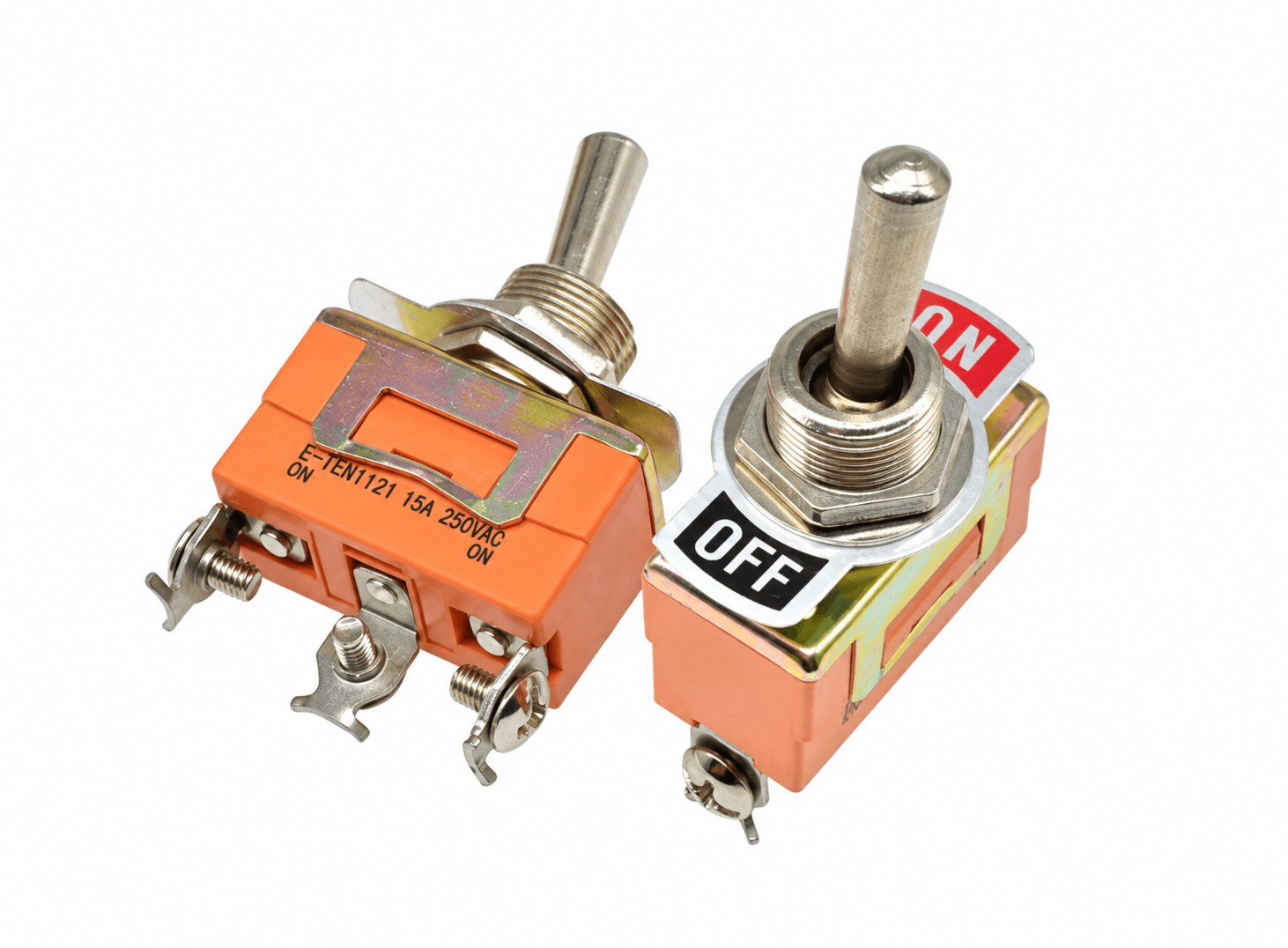 مفتاح ذراعي E-TEN1121 نوع SPDT بثلاثة أطراف بتقييم 15A / 250V AC | E-TEN1121 Toggle Switch SPDT 3-Pin 15A 250VAC Panel Mount