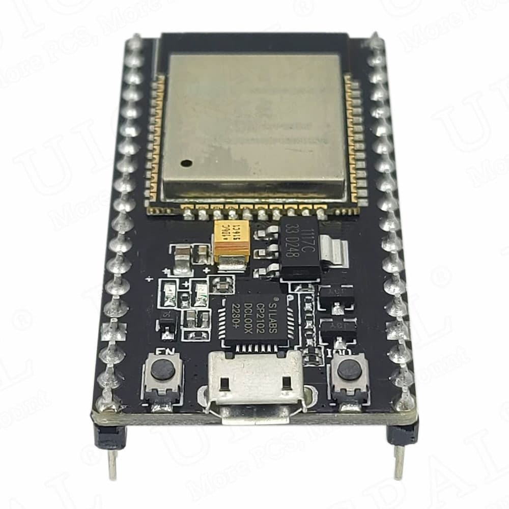 لوحة تطوير ESP32 بـ30 طرفاً مع WiFi وBluetooth ومحوّل CP2102 | ESP32 Development Board 30-Pin with CP2102 USB-UART, WiFi and Bluetooth