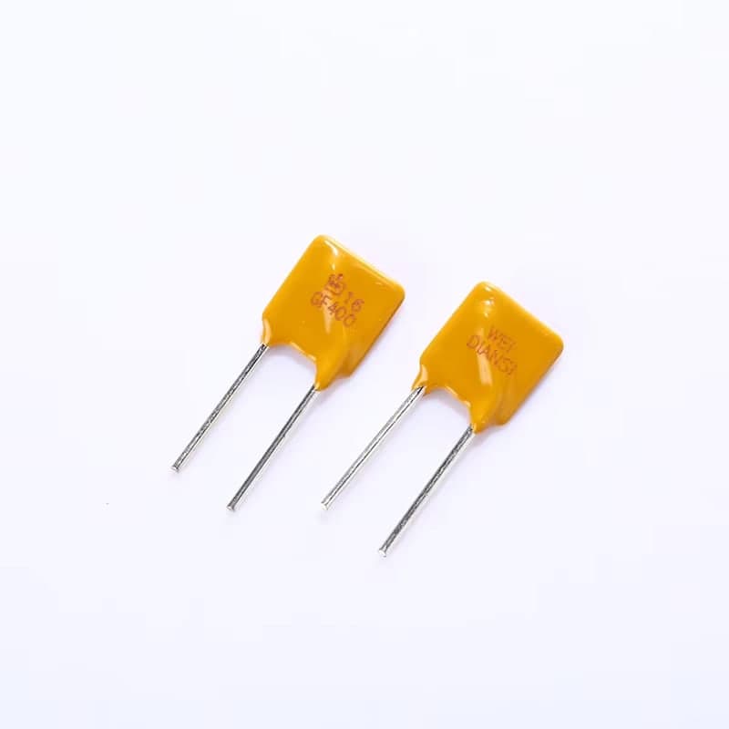 فيوز PPTC ذاتي الاسترجاع موديل RGEF500 بفولتية 16 فولت وتيار 5 أمبير | PPTC Resettable Fuse RGEF500, 16V 5A